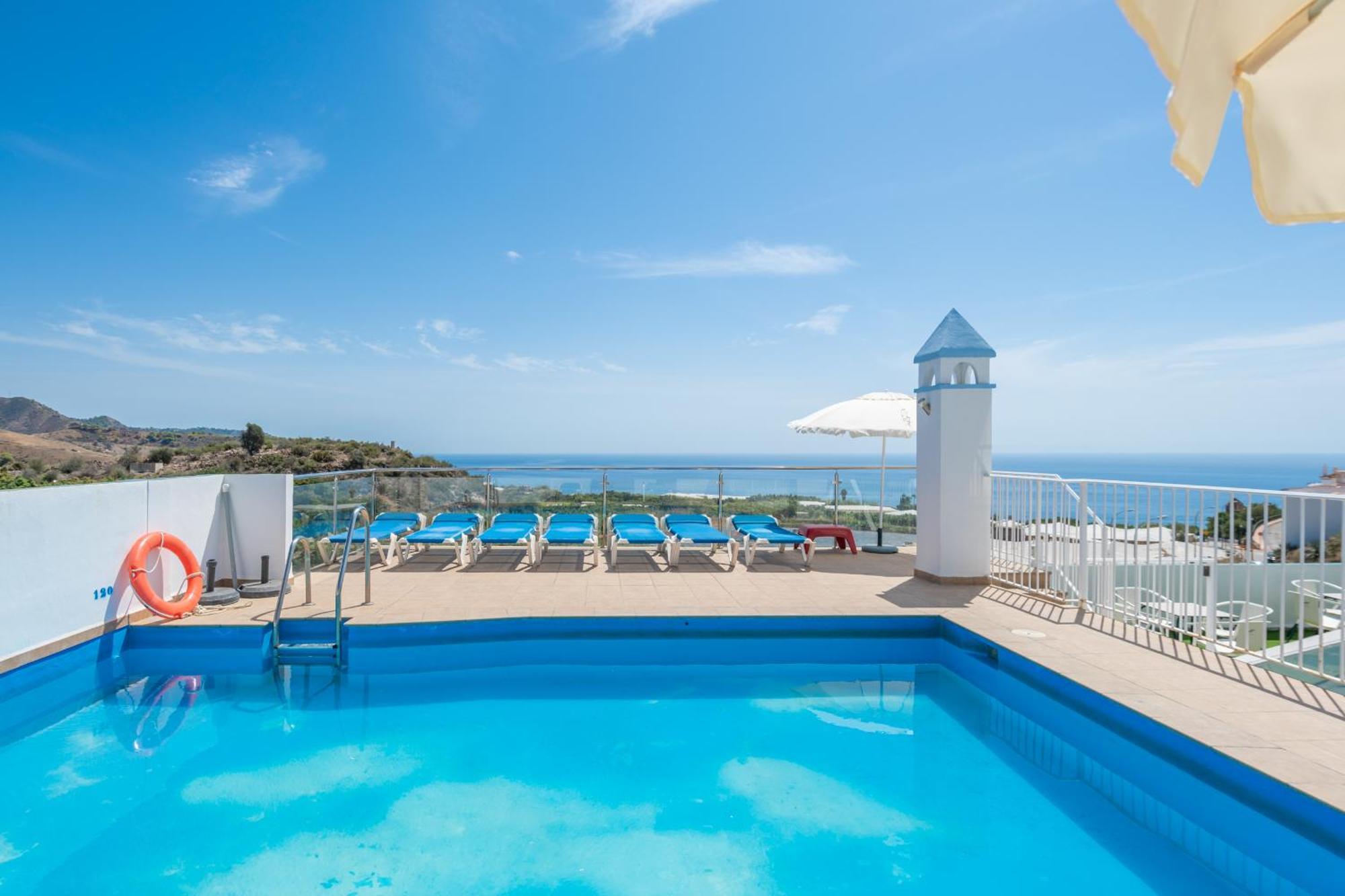 Hotel Playamaro